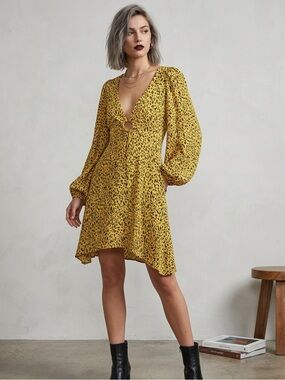 Anthro AFRM Yellow Leopard Print Mini‎ Dress Ring Detail Long Sleeve Size Medium